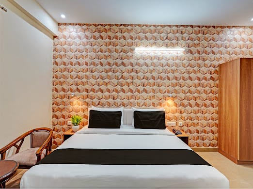 Akshay Home Stay & Hotels