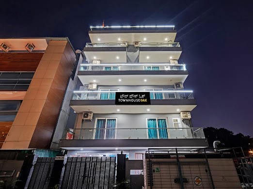 Akshay Home Stay & Hotels