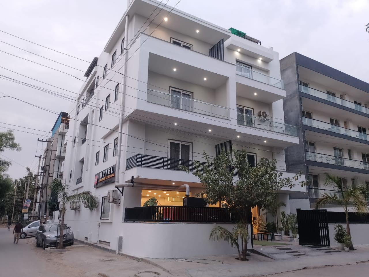 Akshay Home Stay & Hotels