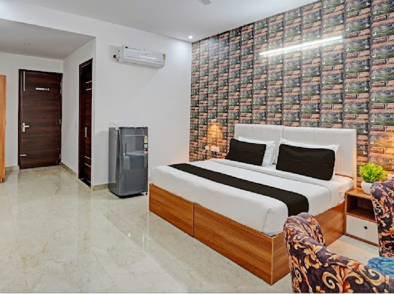 Akshay Home Stay & Hotels