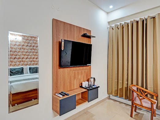 Akshay Home Stay & Hotels