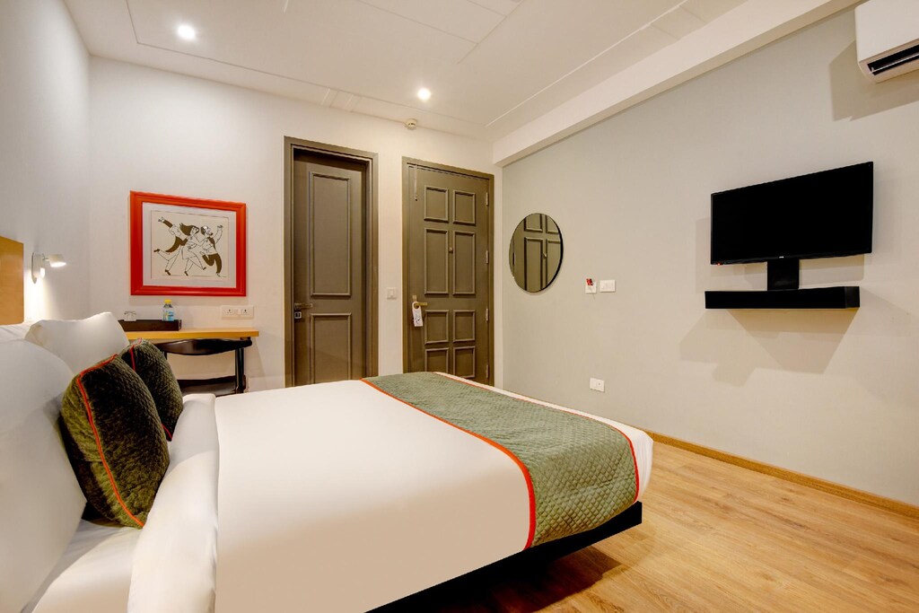 Akshay Home Stay & Hotels